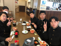 場外市場 (2)