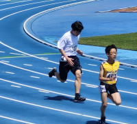 男子200m　青木